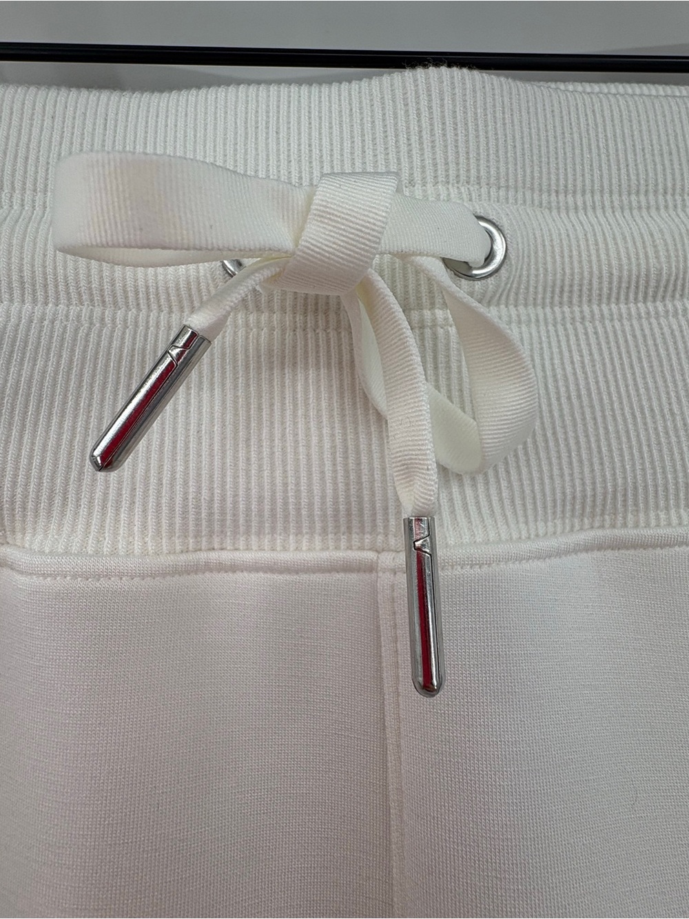 SPANX AirEssentials Luxe Tapered Pants Powder Ivory NWT Size S - Picture 9 of 12